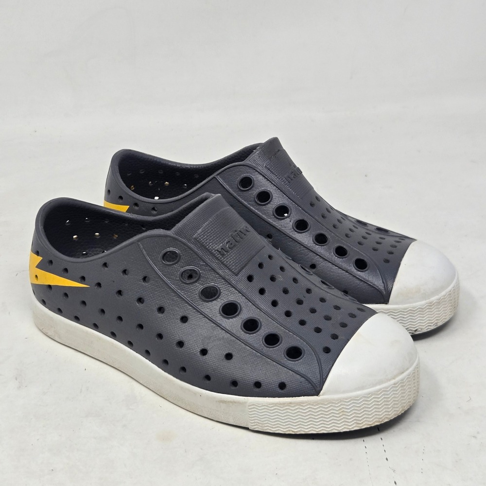 Native Jefferson Kids Grey Lightning Bolt Slip On EVA Shoes C10
